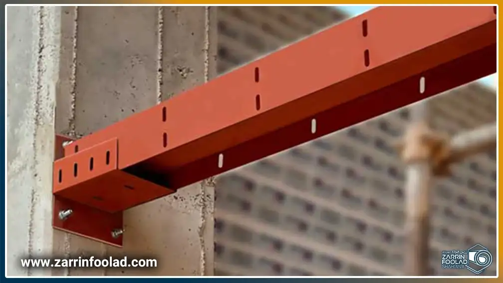 والپست ترکیبی اجرا شده برای یک ساختمان در حال ساخت