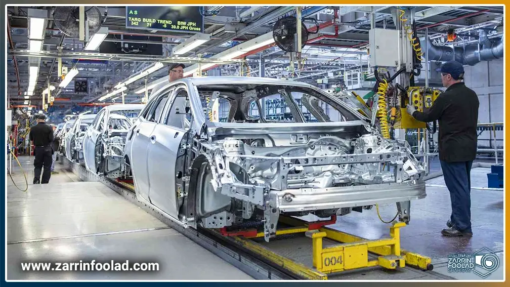 نمایی از کارخانه ساخت خودرو