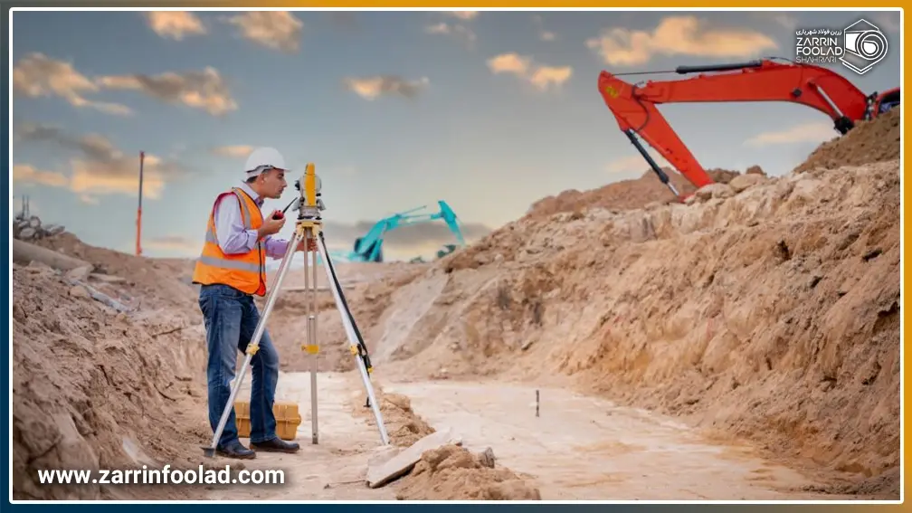 عکس خاکبرداری از پروژه با همکاری انسان و تجهیزات