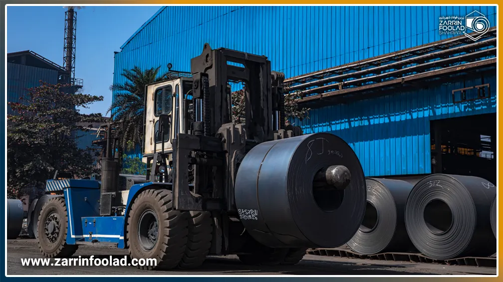 لیفتراک در حال حمل کویل سیاه