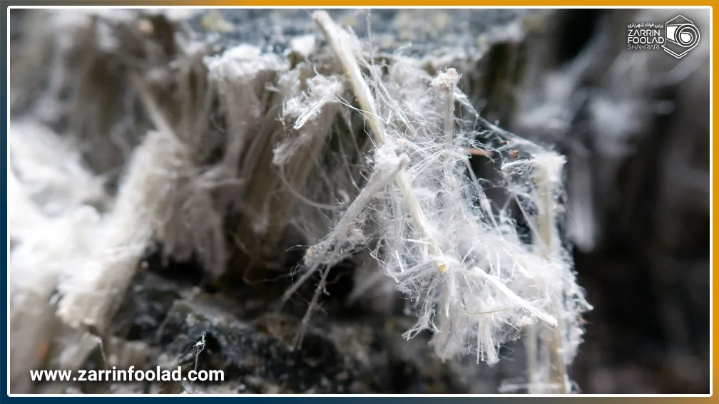 نمایی میکروسکوپی از الیاف‌های خطرناک آزبست