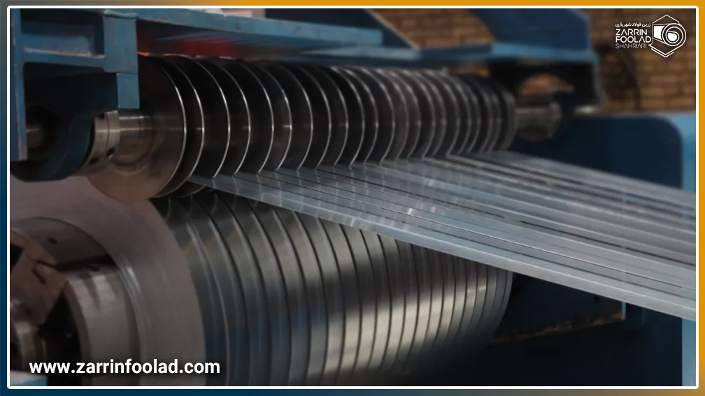 دستگاه برش اسلیتر در حال انجام عملیات نواربری